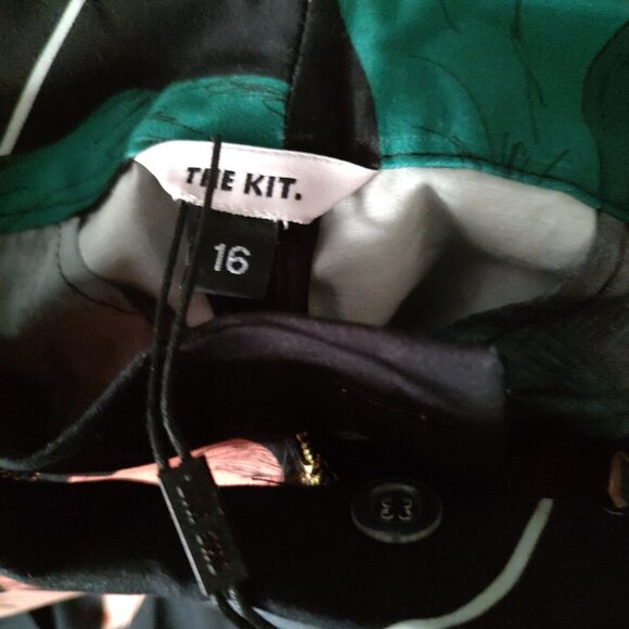 NWT Floral pants by The Kit - Picture 4 of 4